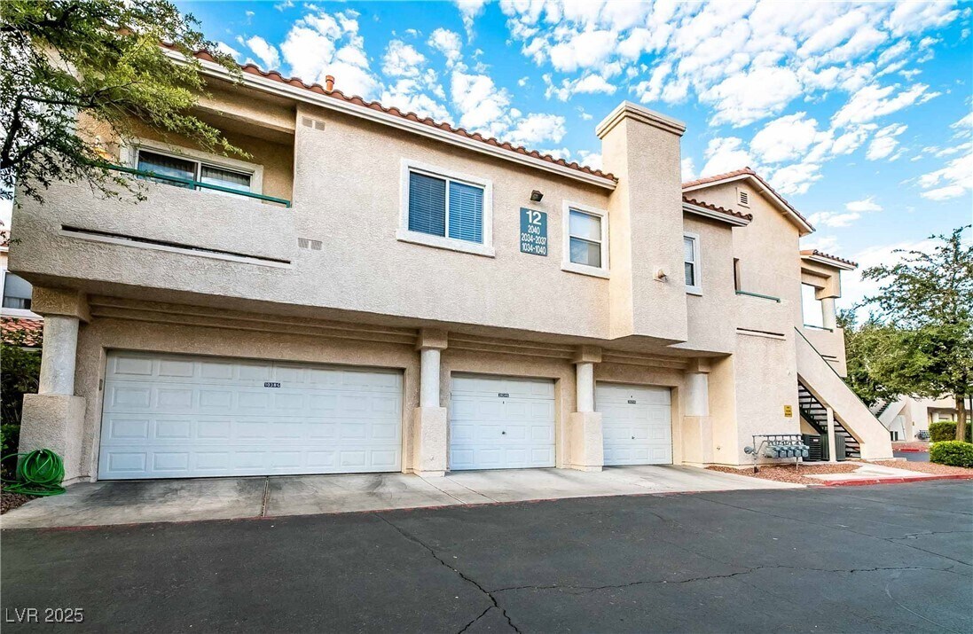 Foto principal - 7450 S Eastern Ave