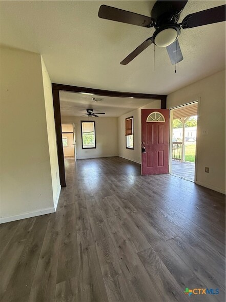 Building Photo - 504 S Brookman