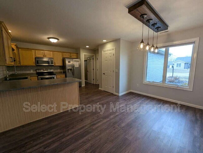 Building Photo - 14933 Towne Gardens Dr