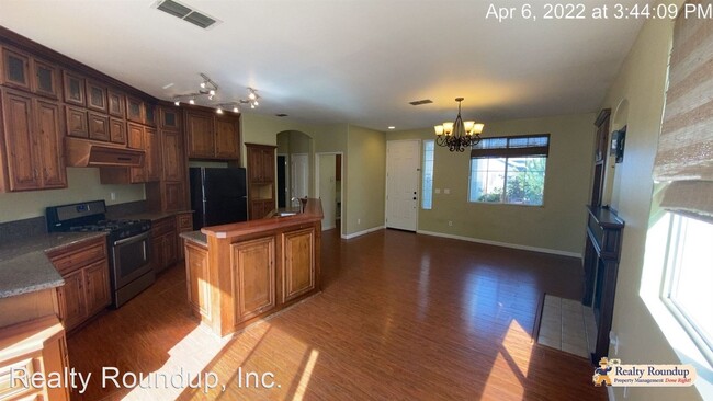 Building Photo - 3 br, 2 bath House - 8298 Fanning Way