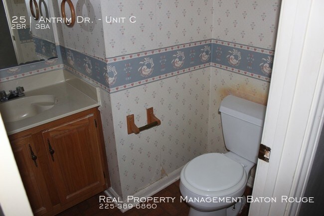 Foto del edificio - Townhome near Sharp Ln.