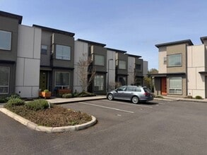 Building Photo - 965 Lorella Ave