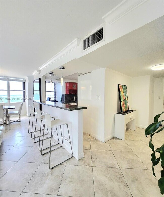 Foto del edificio - 1901 Brickell Ave