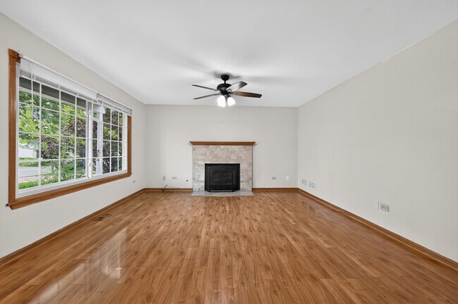 Foto del edificio - 1301 Brookfield Dr