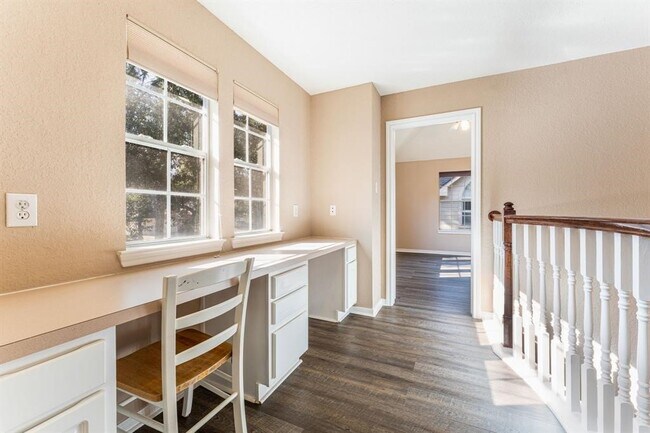 Building Photo - 182 N Wimberly Way
