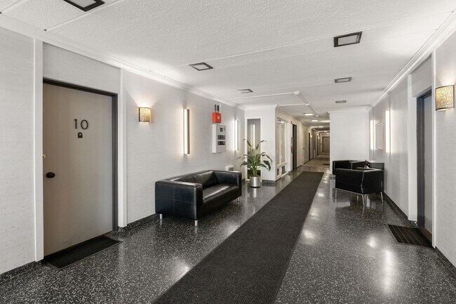 Foto del edificio - 100 Marion St