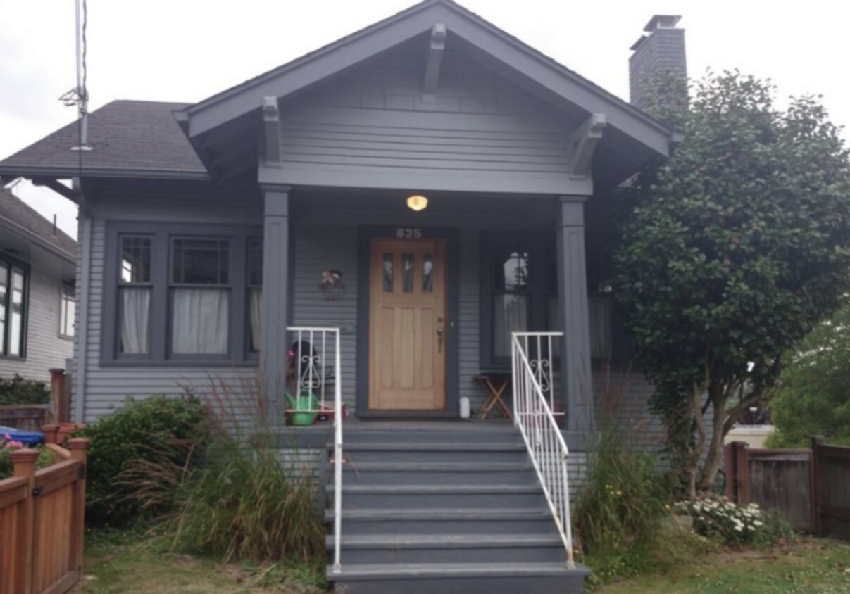 Primary Photo - 3 br, 2 bath House - 835 31st Ave