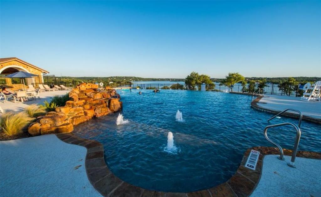 Foto principal - 8205 Prairie Rye Dr