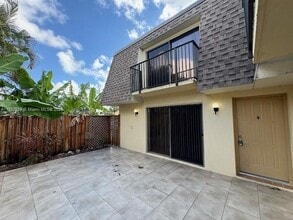 Building Photo - 2883 SW 22nd Cir