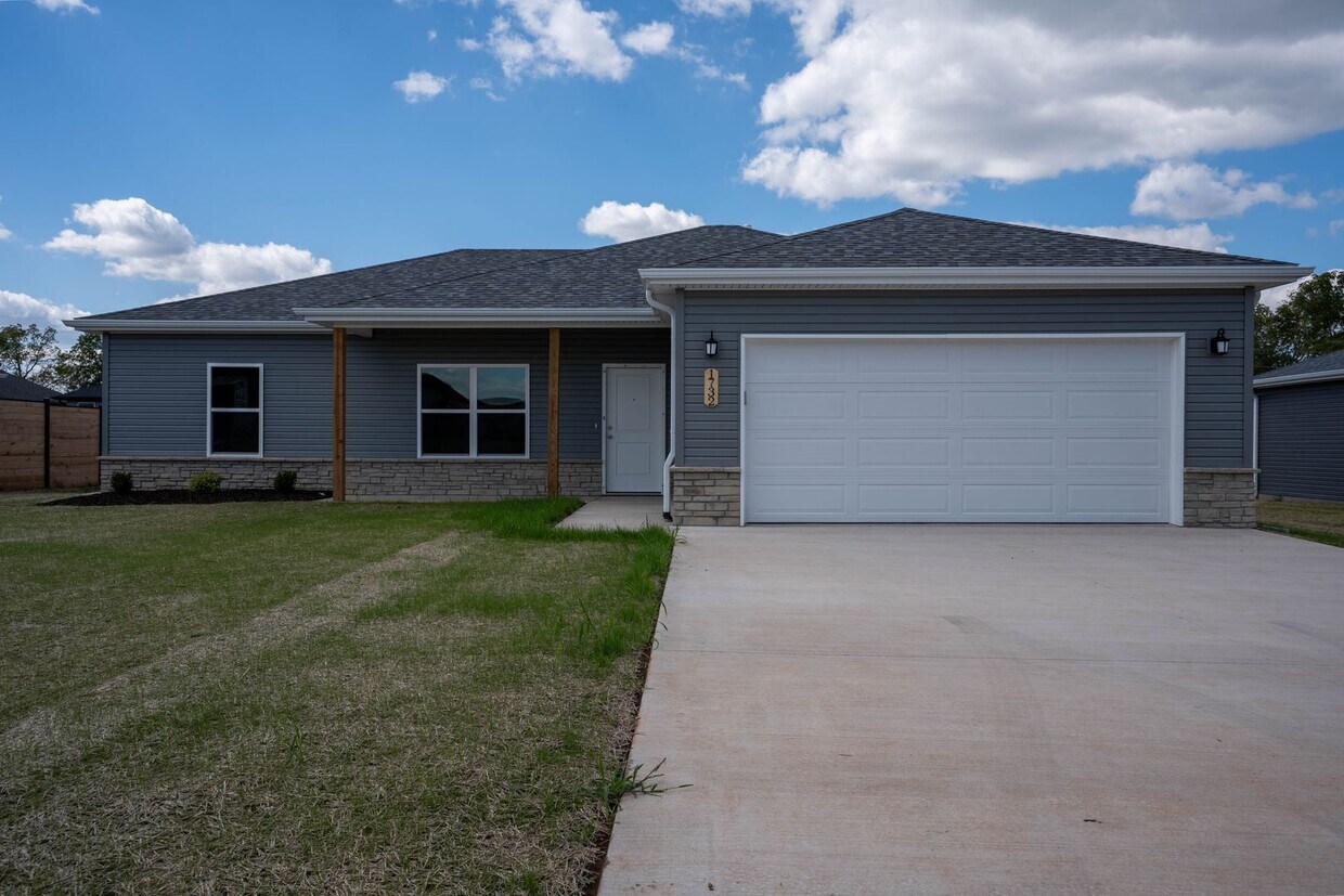 Primary Photo - Brand new 3 bedroom home - Mt.Vernon