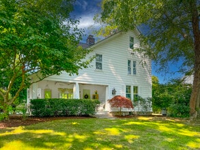 Building Photo - 414 Riverside Ave