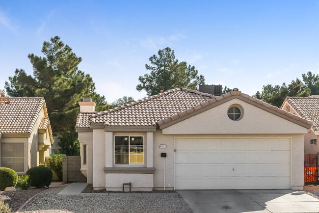 Building Photo - 7122 Knoll View Dr