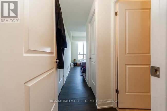 Building Photo - 3665 Kingston Rd