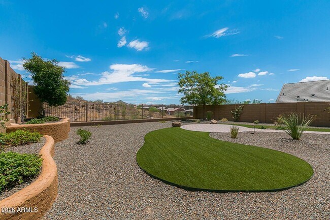 Foto del edificio - 26833 N 14th Ln