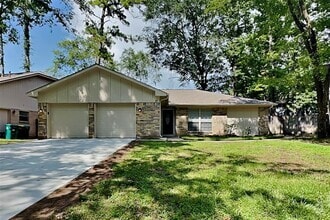 Building Photo - 27 S Brook Pebble Ct