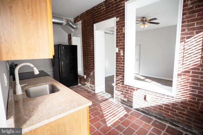 Building Photo - 2800 D St.