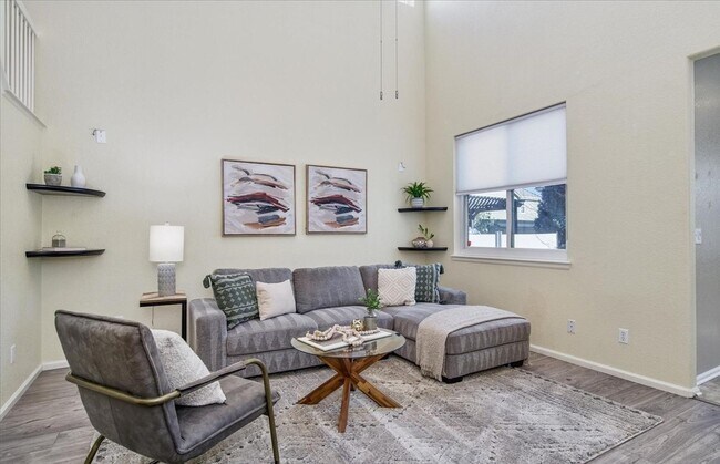 Foto del edificio - Beautiful Home in the the Murphy Creek Com...