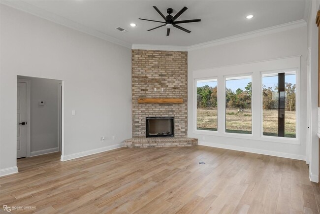 Foto del edificio - Modern 4 Bedroom / 3 Bath Home
