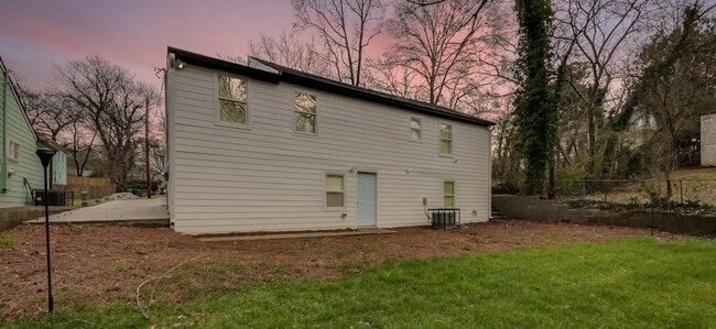 Building Photo - 2037 Conrad Ave SE