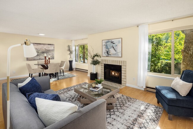 Spacious 2 bed, 1.25 bath, convenient loca... - Spacious 2 bed, 1.25 bath, convenient loca... Apartment