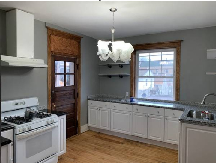 Kitchen - 2216 S Washtenaw Ave