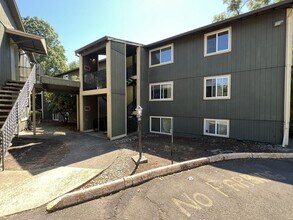Building Photo - 8332 SW 21st Ave