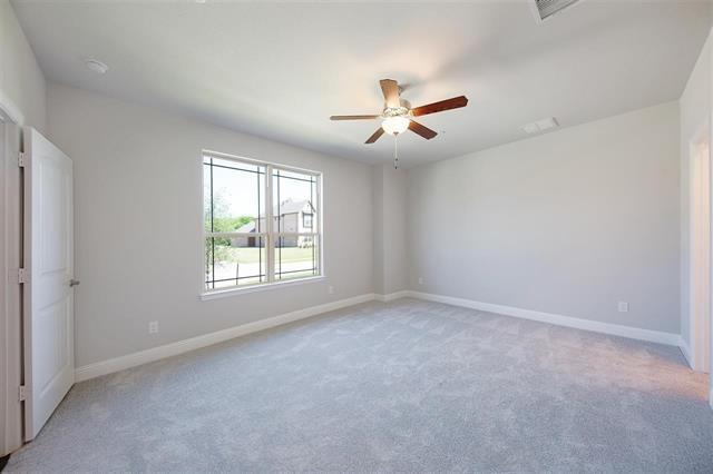 Foto del edificio - 401 Carnaby Ct