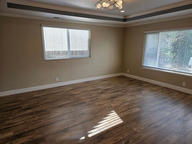 Building Photo - Beautiful 3 bedroom, 2 bath home For Rent ...