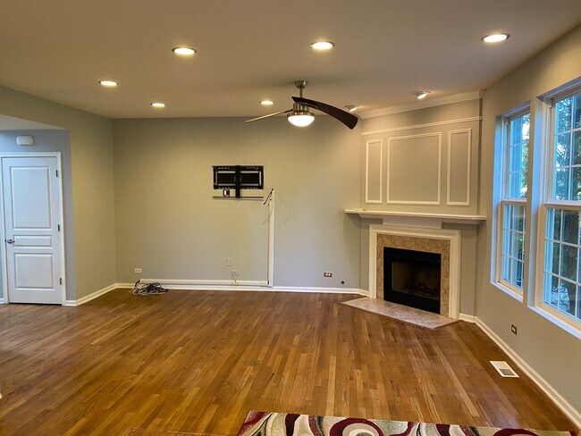 Building Photo - 2906 Peachtree Cir