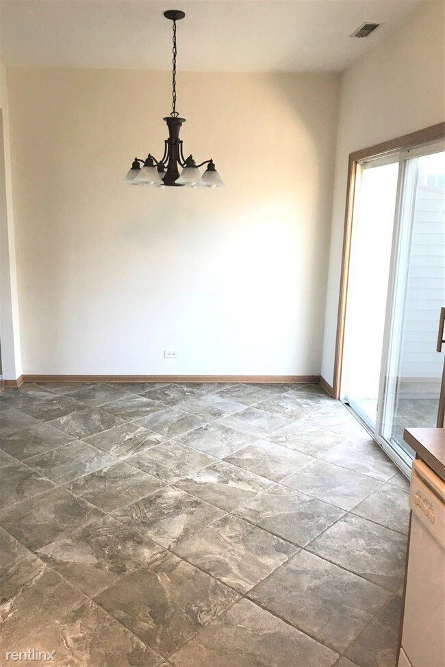Building Photo - 2 br, 1 bath House - 3068 Woodside Dr