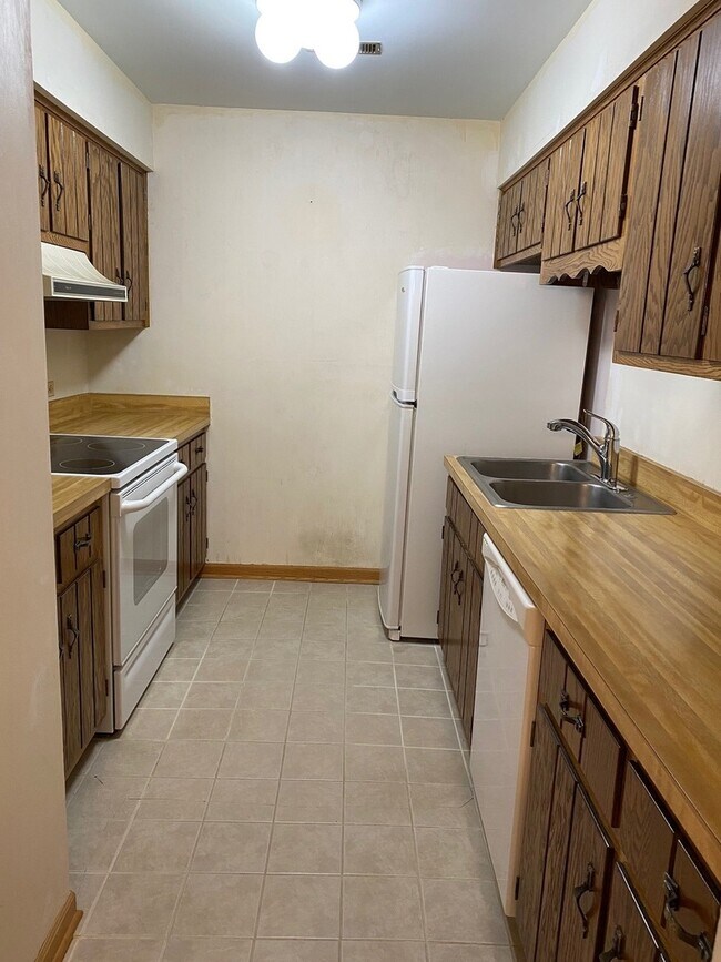 Foto del edificio - 1486 Stonebridge Cir
