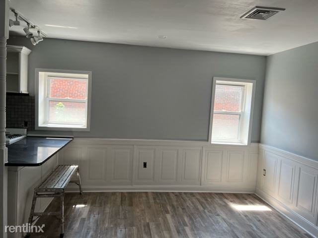 Foto del edificio - 1 br, 1 bath Duplex - 4506 Baker St 2nd floor