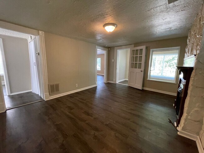 Building Photo - Welcome To Your New Home!