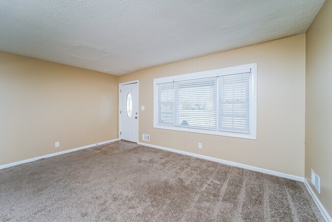 Foto del edificio - 6506 Missionary Ridge Dr