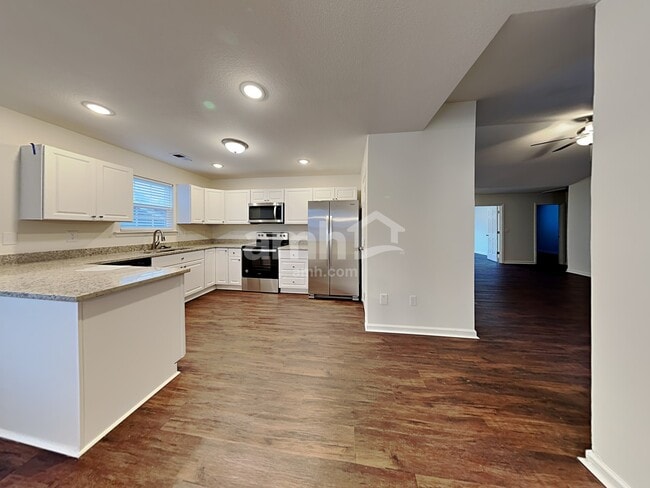 Foto del edificio - 200 Kingscreek Dr