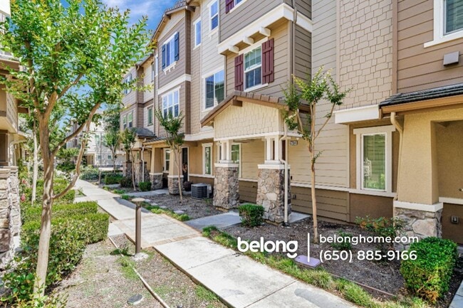 Building Photo - 6704 S Mariposa Ln