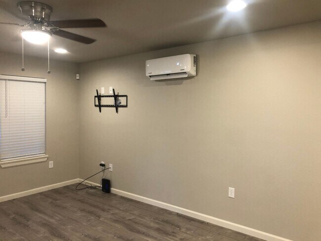 Foto del edificio - Newly remodeled in 2023!  1 bed, 1 bath, ALL appliances!