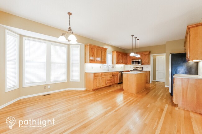 Foto del edificio - 15761 Cedar St, Overland Park, KS, 66224