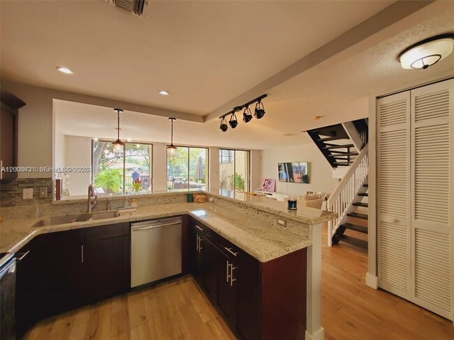 Building Photo - 3619 Torremolinos Ave