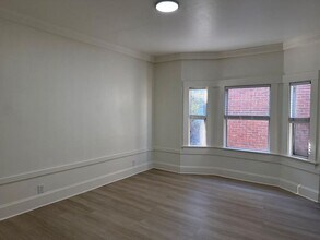 Building Photo - 71 10th St