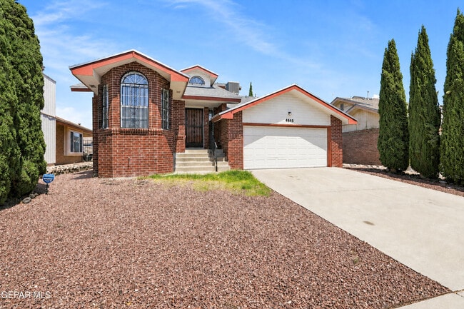 Building Photo - 4645 Loma De Plata Dr