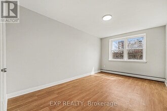 Building Photo - 1455 Morisset Ave