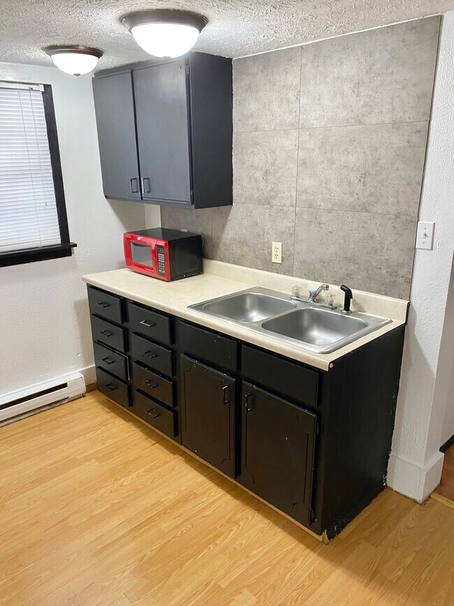 Foto del edificio - 520 W Edwards st