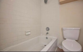 Building Photo - 2750 Holly Hall St