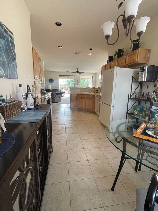 Building Photo - Gorgeous Rental! Move In Special! 1/2 Off ...