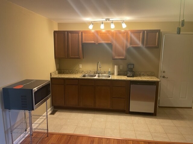 Foto del edificio - 2025 Old Dallas Rd