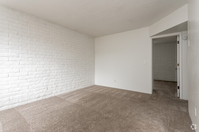2HAB, 1BA - 615 ft² - Mountain Plaza Apartments