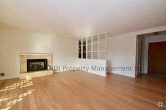 Building Photo - 18 Chickasaw Ct