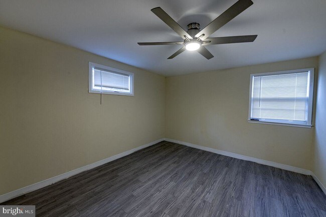 Building Photo - 7836 Anson Ct