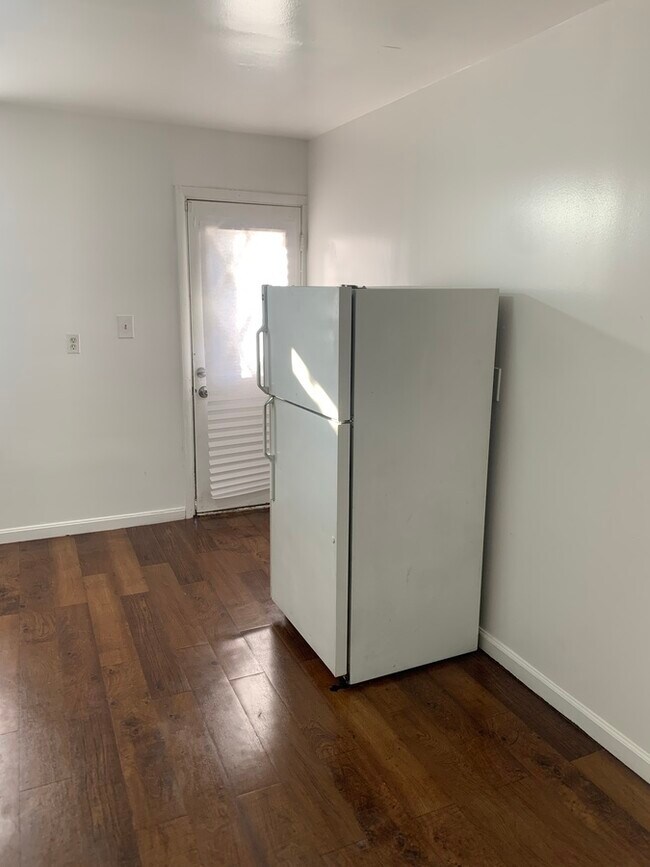 Foto del edificio - 2729 Harlem Ave